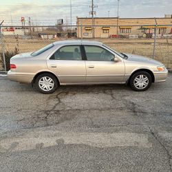 2000 Toyota Camry