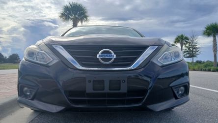 Nissan Altima Sedan