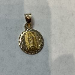 10k Gold Pendant #109381-3 MJ