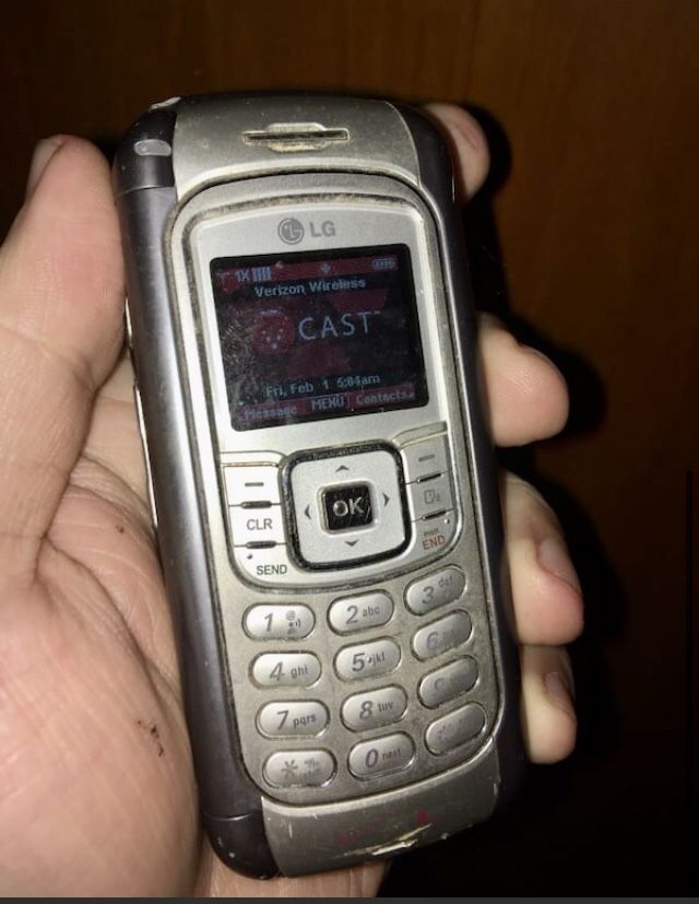 LG VX9800 “The V” Cell Phone •Verizon•