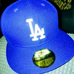 New Era Hat The Dodgers 7 1/8!!!!!