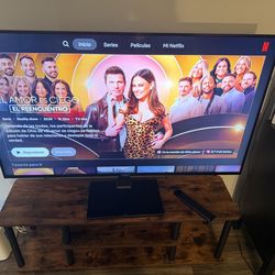 Table & tv Sony 49’