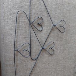12" black wire heart hangers (2 in total) 