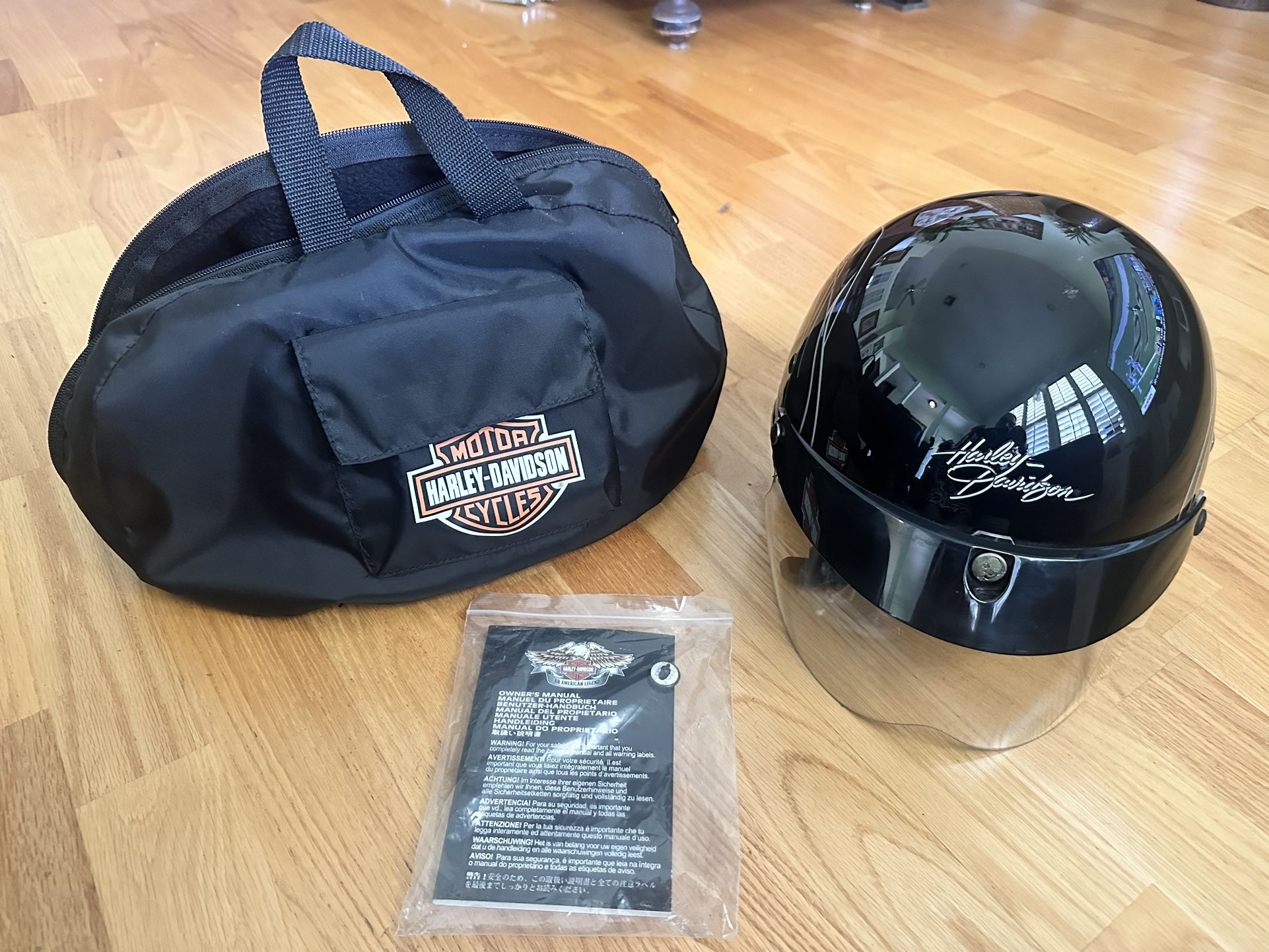 Harley Davidson Woman’s XS Helmet And Carrying Bag