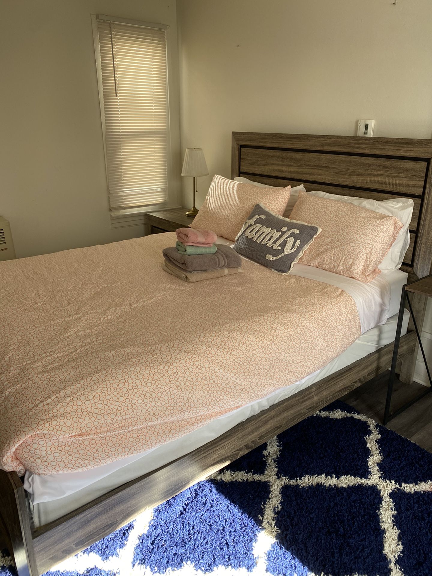 Queen Bed With Mattress And End Table