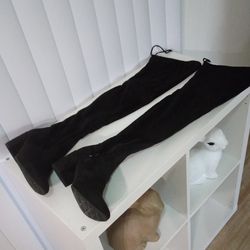 Women Size 7 ,Over the knee black boot shoes,faux suede ,Bisou Bisou michele,bohbot cash only .