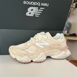 Bran new New Balance 7 men 8.5 women