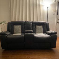 Reclining Love Seat ( Excellent Shape ! 