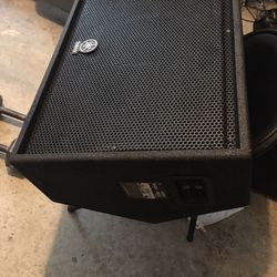YAMAHA CM15V MONITOR 