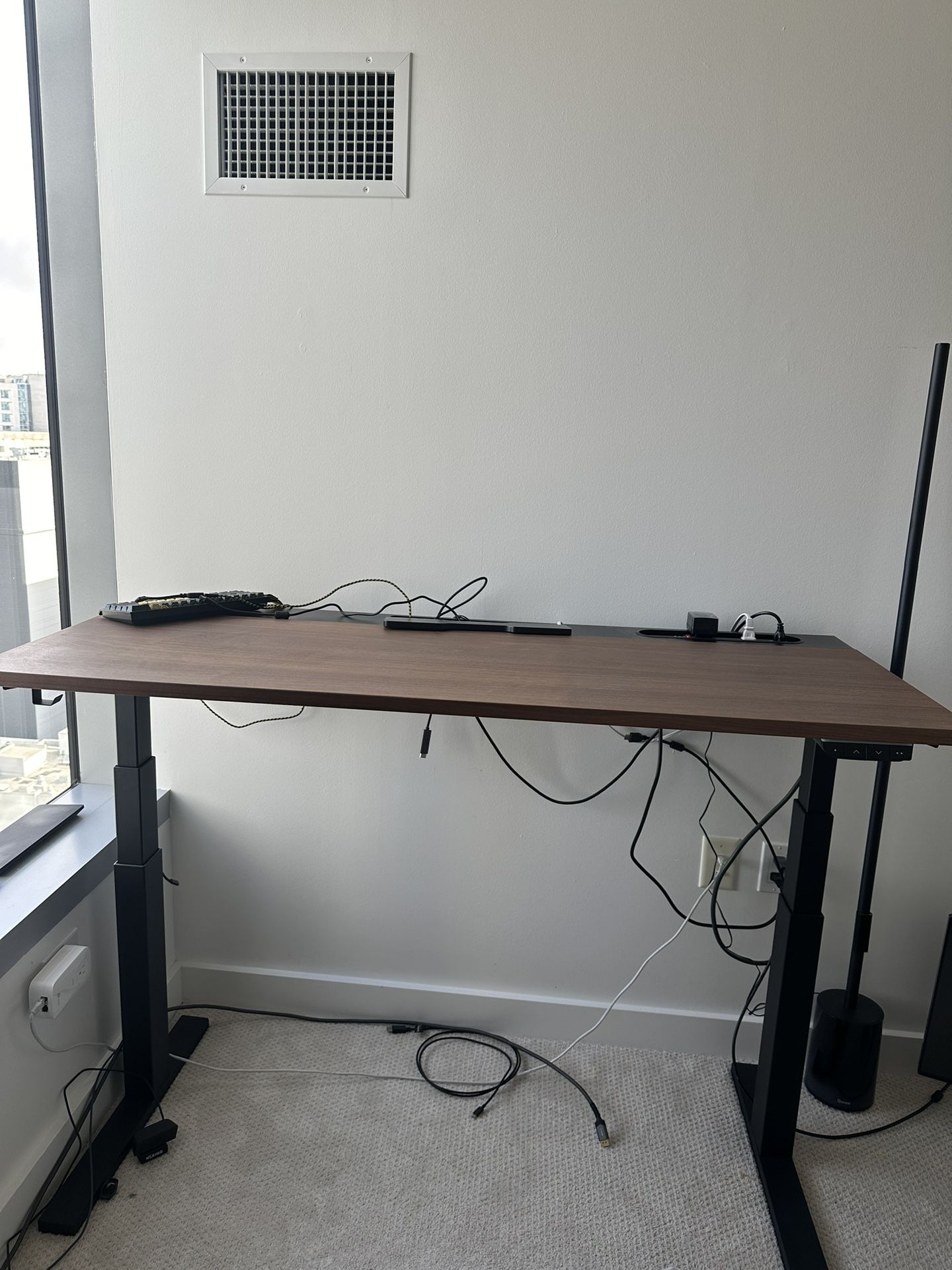 Ikea Mittzon Standing Table Walnut/Black