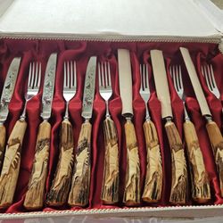 Anton Wingen Jr. Solingen-Germany Rostfrei Stag Handle 12pc Knife And Fork Set