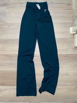 Gym shark leggings