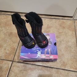 Girl's Light Up Boots 