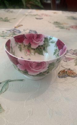 Fine China Sugar Bowl/Decorative