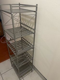 Metal storage rack