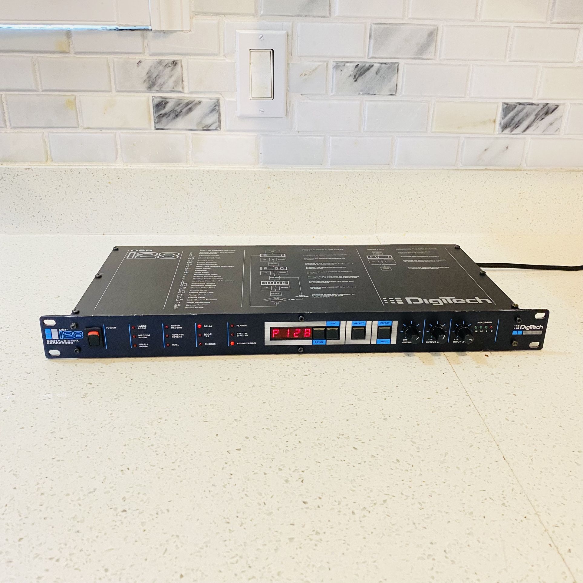 Digitech DSP 128 Digital Signal Processor Multi-Effect Rackmount Works Nice