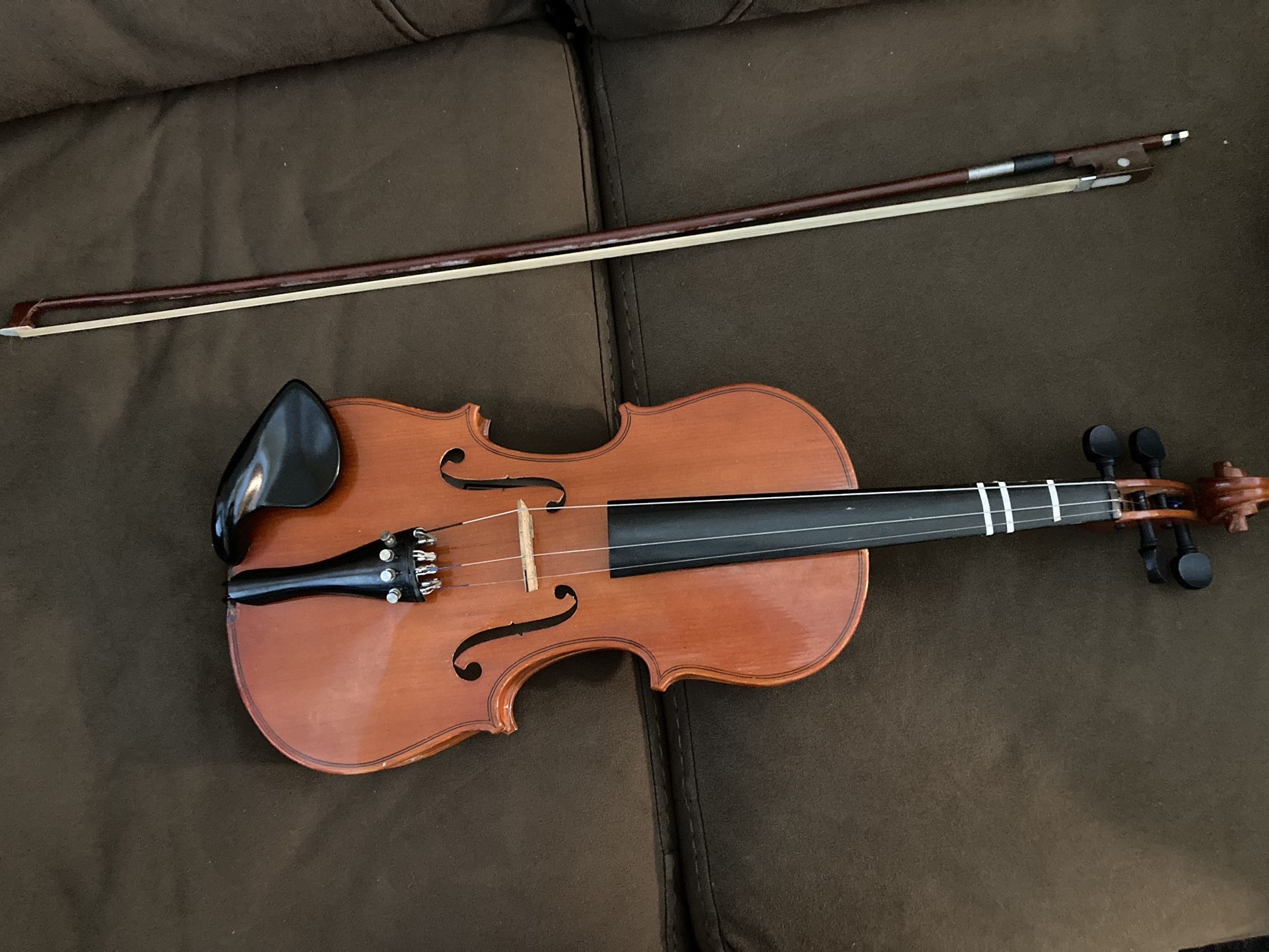 E.M. winston 4/4 Violin 