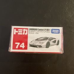 Takara Tomy Lamborghini Countach Model