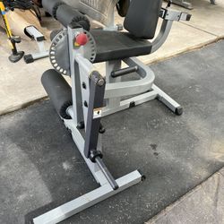 Body Solid Leg Extension Machine 