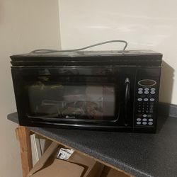 Maytag Over Stove Mounted Microwave Used 