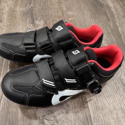 Peloton Biking shoes sz 39