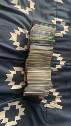 Pokémon ALL HOLOs ANCIENT-PROMOS-RAPID STRIKE-SINGLE STRIKE-S & V -EX MODELS AS WELL SUCH AS MARAIDONex retails ($29.50)