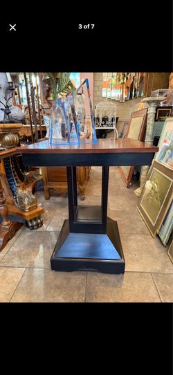 Antique  wood, beautiful side table  20 x 20 26 tall