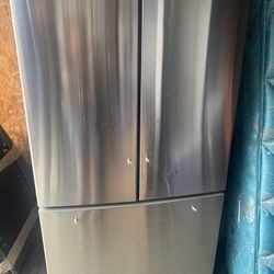 LG French Door Refrigerator 