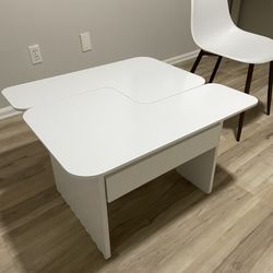 White Nesting Coffee Table Set