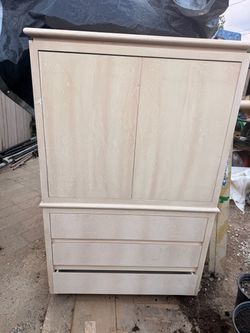 TV cabinet