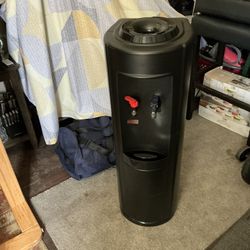 Water Dispenser 