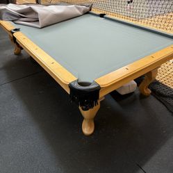 Full Size Pool Table