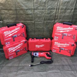 Milwaukee 1” SDS Plus Rotary Hammer Kit