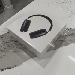 Apple AirPods Max - Space Gray - Brand New, 2-Year Warranty