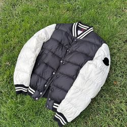 Moncler Jacket Size M 100% Authentic 