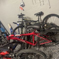 Bikes Your Choice  25 Dollars 💵 Needs A Little TLC