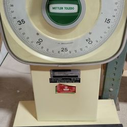 Mettler Toledo Scale