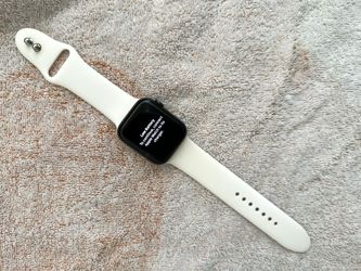 *** APPLE WATCH 6 w/LTE (44mm) ***