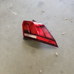 2018-2020 Volkswagen Tiguan Right Brakelight