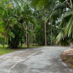RV PARKING FULL HOOK UP