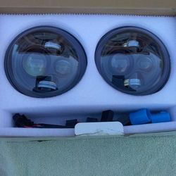 JEEP  7 " ROUND LED REPLACEMENT HEADLIGHTS 
