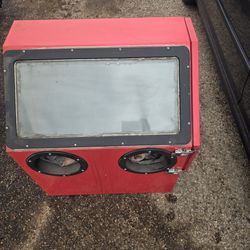 CENTRAL PNEUMATIC ABRASIVE BLAST CABINET 30 GALLON