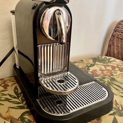 Nespresso CitiZ Milk Espresso Machine (D120) with Milk Frother – Black