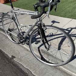 Cannondale Road Bike