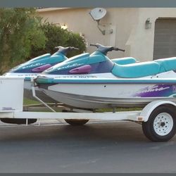 1995 Jet Skis Yamaha WaveRunners Three Seater