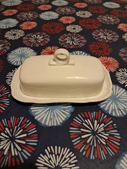 Mikasa French Countryside Butter Dish - Vintage
