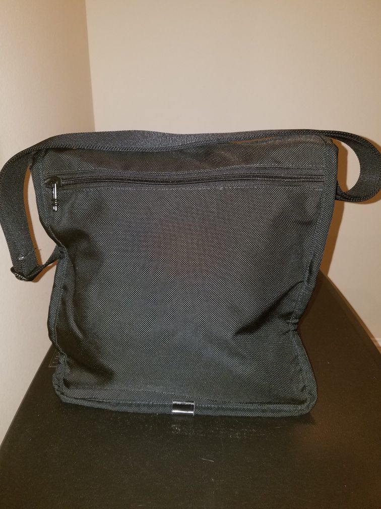 TUMI shoulder/cross body Messenger Bag