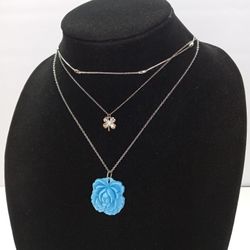 Lot Of 3 Layered Vintage Pendant Necklace Large Blue Resin Flower Small Flower Collar Choker Necklace.