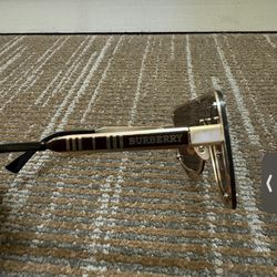 Burberry Sunglasses 