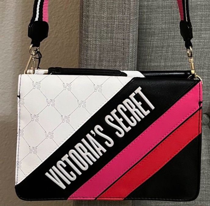 Victoria’s Secret’s Purse/ NEW